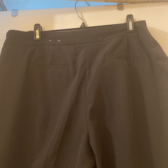 3 for $30. Black wide legged pants with pockets - Picture 4 of 4
